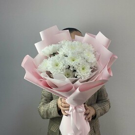 Букет с белой хризантема "Мишель"