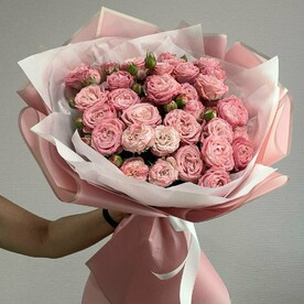 Букет с роза пионовидная кустовая "Бомбастик"