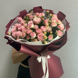 Букет с роза кустовая пионовидная "Лакшери"