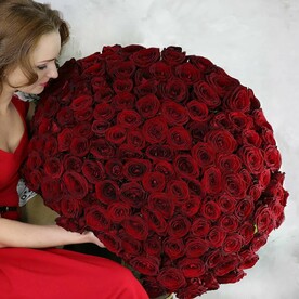 Букет из 151 красной розы - Ред Наоми Россия 60 см