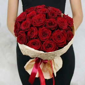 Букет из красных роз Россия 60 см