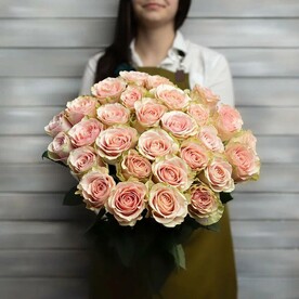 29 нежно-розовых роз Эквадор 50 см
