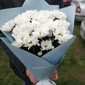 Букет белых хризантем   S