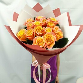 Букет 15 оранжевых роз
