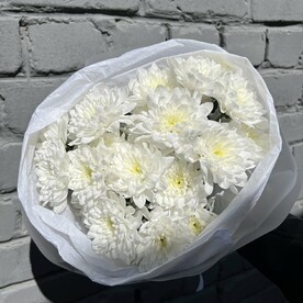 Букет белых хризантем