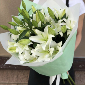 Лилия Белая