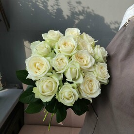 Роза в ленте 15