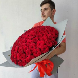 Букет из 101 красной розы