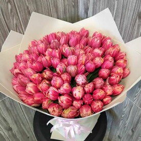 Букет из 101 пионовидного тюльпана