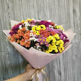 Букет из 19 кустовых хризантем микс