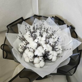Букет из хлопка с лавандой