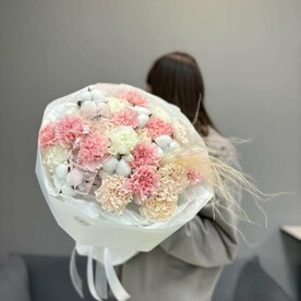 "Зефир" букет стойких ажурных диантусов D04