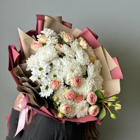 Букет хризантем " Нежные объятия"