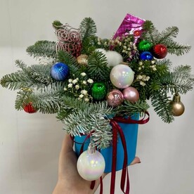 Новогодняя композиция в коробке