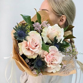 Дар леса букет французских розовых роз