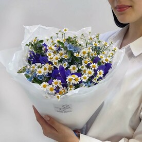 Летний вечер букет полевых цветов