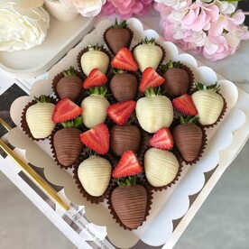 Клубника в шоколаде 16 шт