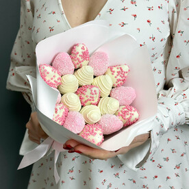 Букет из клубники в шоколаде 19 шт Vivian