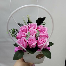 Композиция из мыльных роз