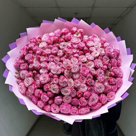 Роза кустовая пионовидная