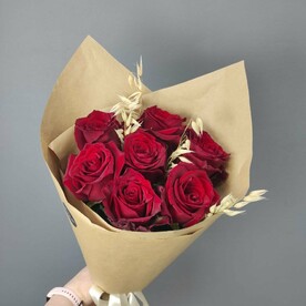 Монобукет из красной розы 7шт.