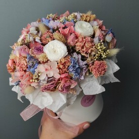 Композиция из сухоцветов