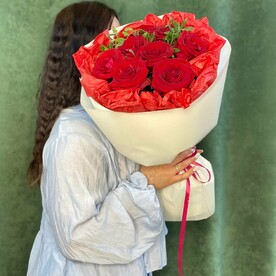 Букет из красных роз 9 шт