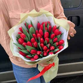 Букет из тюльпанов