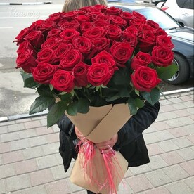 Букет из 51 красных роз.