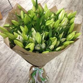 Букет из лилий.