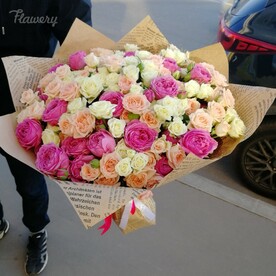 Букет из кустовых роз.