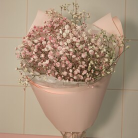 Букет розовой гипсофилы