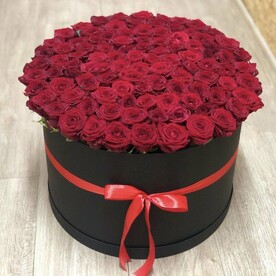 Розы в коробке