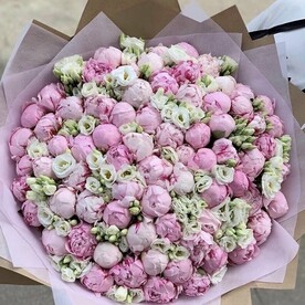 Фантастический букет из пионов