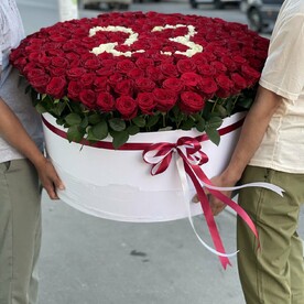 Розы в коробке «цифры»