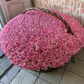 Огромная Корзина из роз