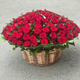 101 Роза в корзине