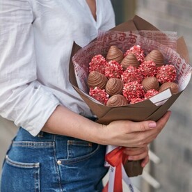 Букет из клубники Шоколадный фондан