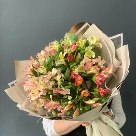 Микс альстромерий