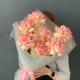 История о розах