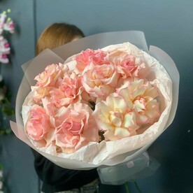 Розы для девушки