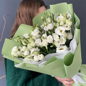 Нежные эустомы