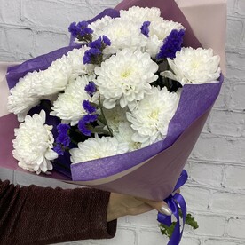 Хризантемы и лавандовая статица