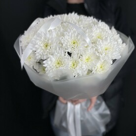 Монобукет белых хризантем «Тополиный пух» ( кустовые хризантемы, белые хризантемы)