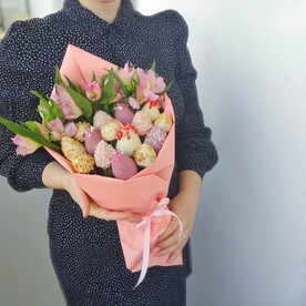 Букет из клубники в шоколаде