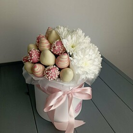 Клубника в шоколаде "Ромашка"