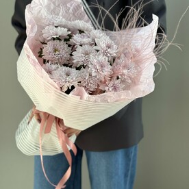 Букет нежной хризантемы