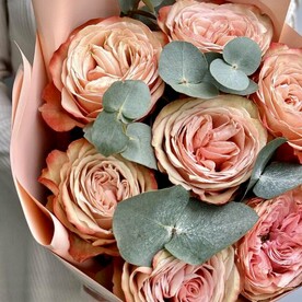 Нежные пионовидные розы Кахала. 7шт.