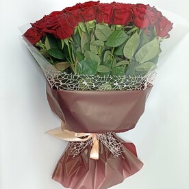 Букет 51 роза Ред Наоми