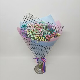 Воздушный букет разноцветных гипсофил в авторской упаковке из корейской пленки